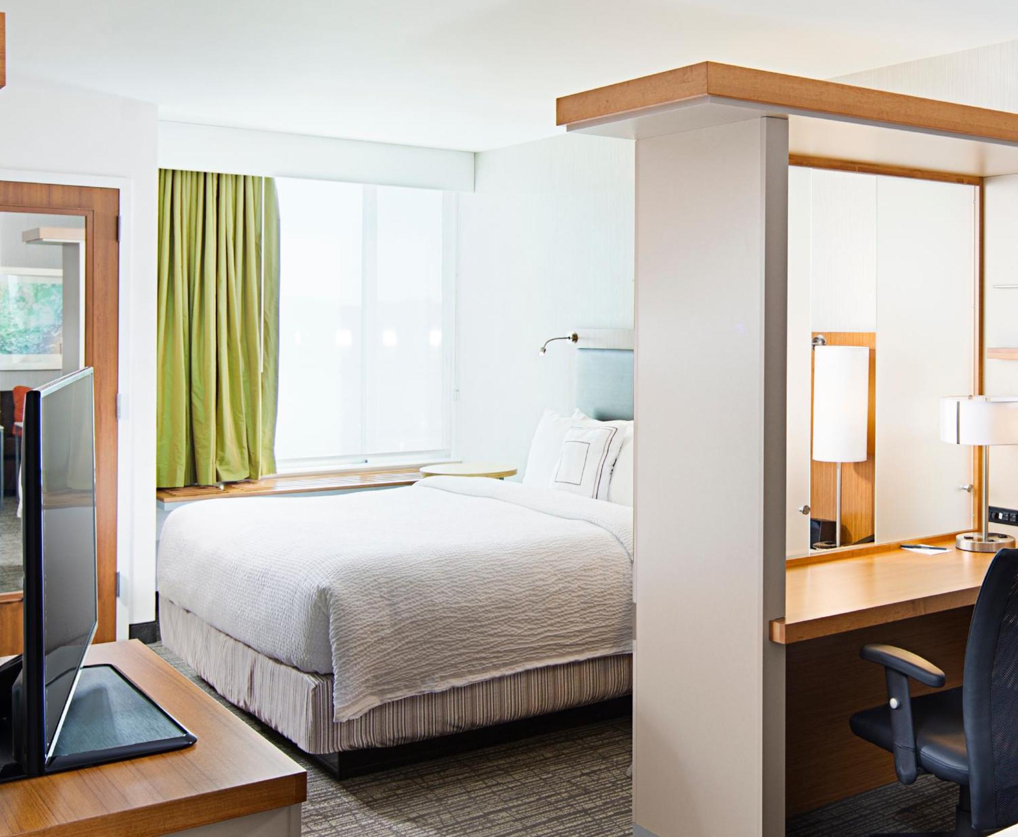 Springhill Suites By Marriott Carle Place Garden City Extérieur photo