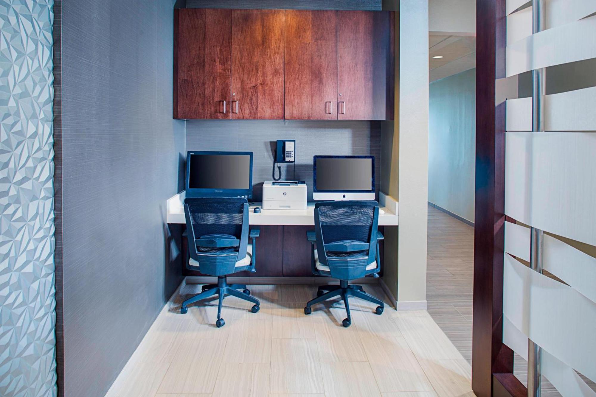 Springhill Suites By Marriott Carle Place Garden City Extérieur photo