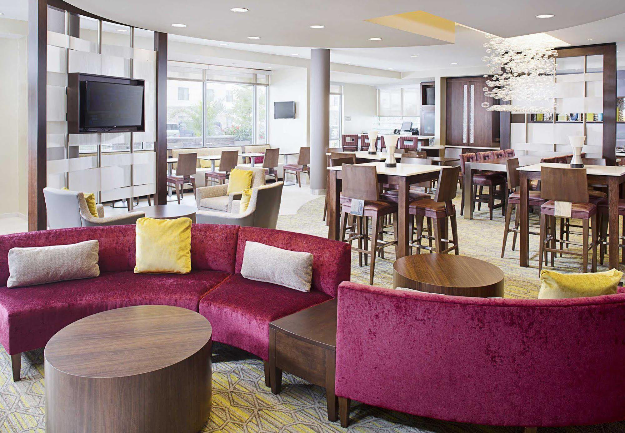 Springhill Suites By Marriott Carle Place Garden City Extérieur photo
